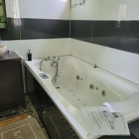 Des Aresquiers Semesterbostad Frontignan