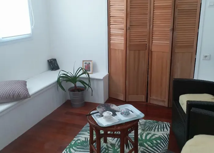 Cabanès Des Aresquiers *